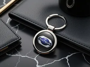 Datsun Porte-clés Gravés Logo Métal Premium